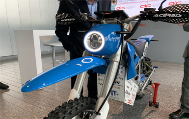 Moto Universidad Deusto